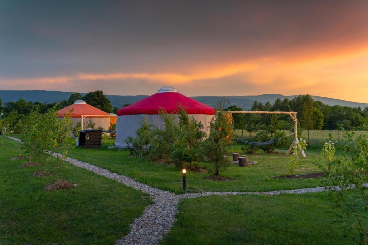 Izera Glamping Adults - Luksusowe Jurty&Spa Gajowka  Exterior photo