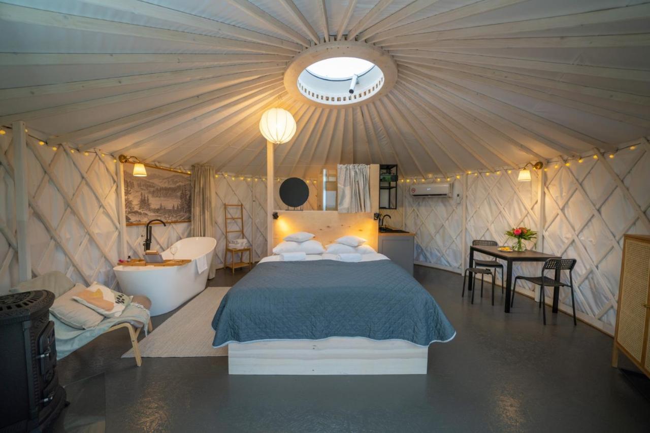 Izera Glamping Adults - Luksusowe Jurty&Spa Gajowka  Exterior photo