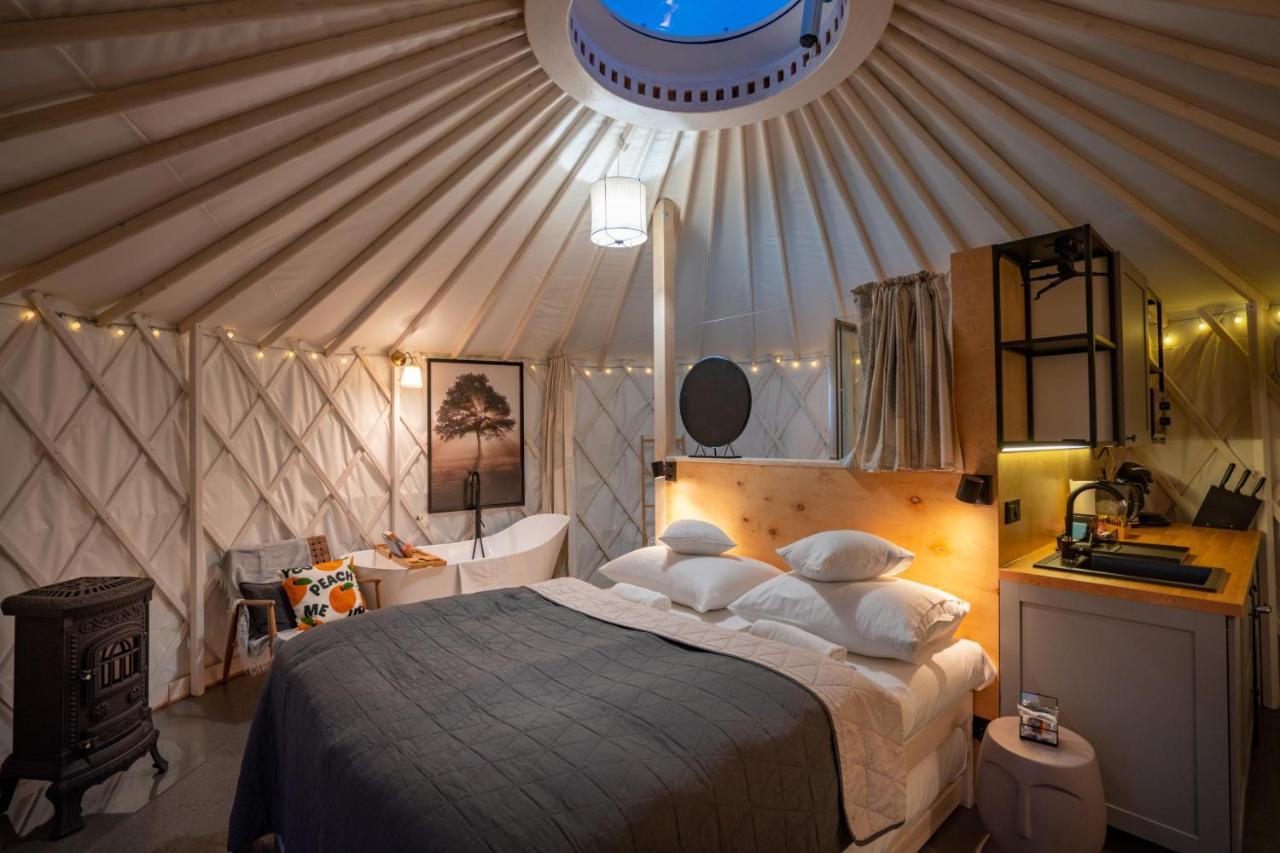 Izera Glamping Adults - Luksusowe Jurty&Spa Gajowka  Exterior photo