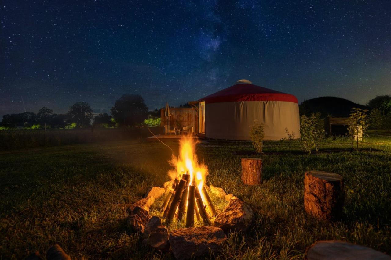 Izera Glamping Adults - Luksusowe Jurty&Spa Gajowka  Exterior photo